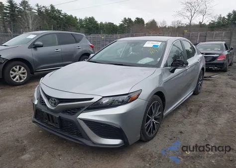 2023 Toyota Camry Se z USA, uszkodzony, nr VIN 4T1G11AK5PU728302